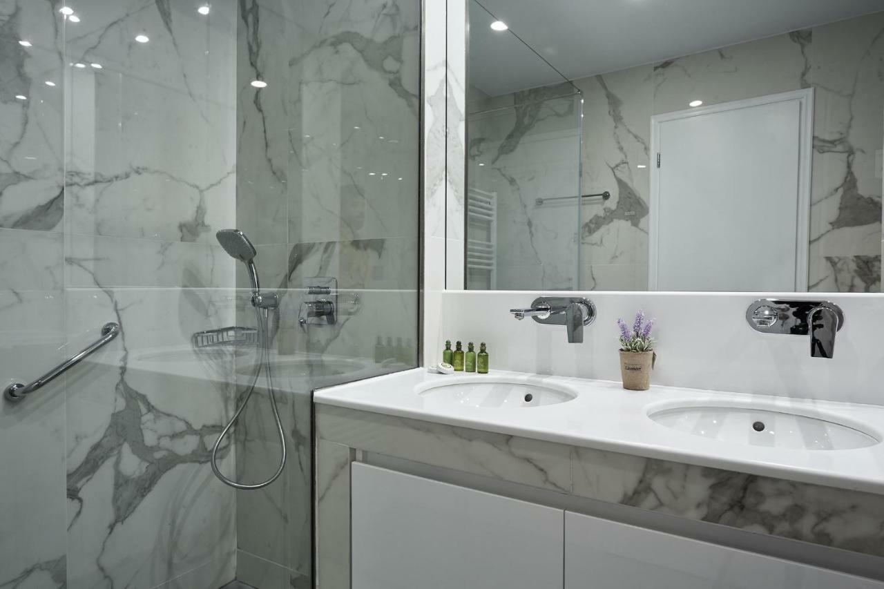 Luxurious Spacious Apt Next To Hilton Hotel Aten Exteriör bild